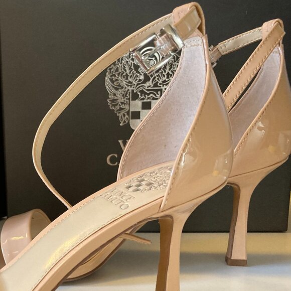 Vince Camuto nude patent leather heel - Picture 5 of 16
